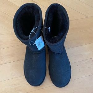Brand new UGGS never worn